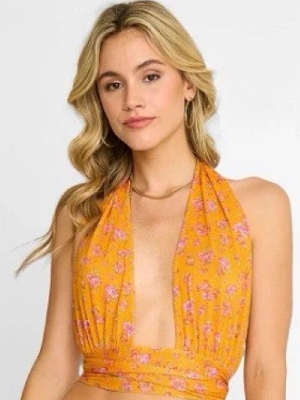 Beach Bunny Saddie Wrap Halter Top NWT Size M Floral Resort
